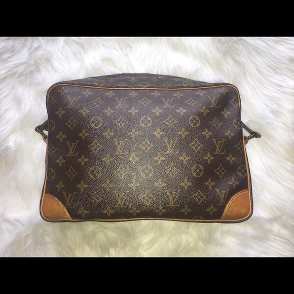 Louis Vuitton Nile GM. *Authentic* - Picture 2 of 8